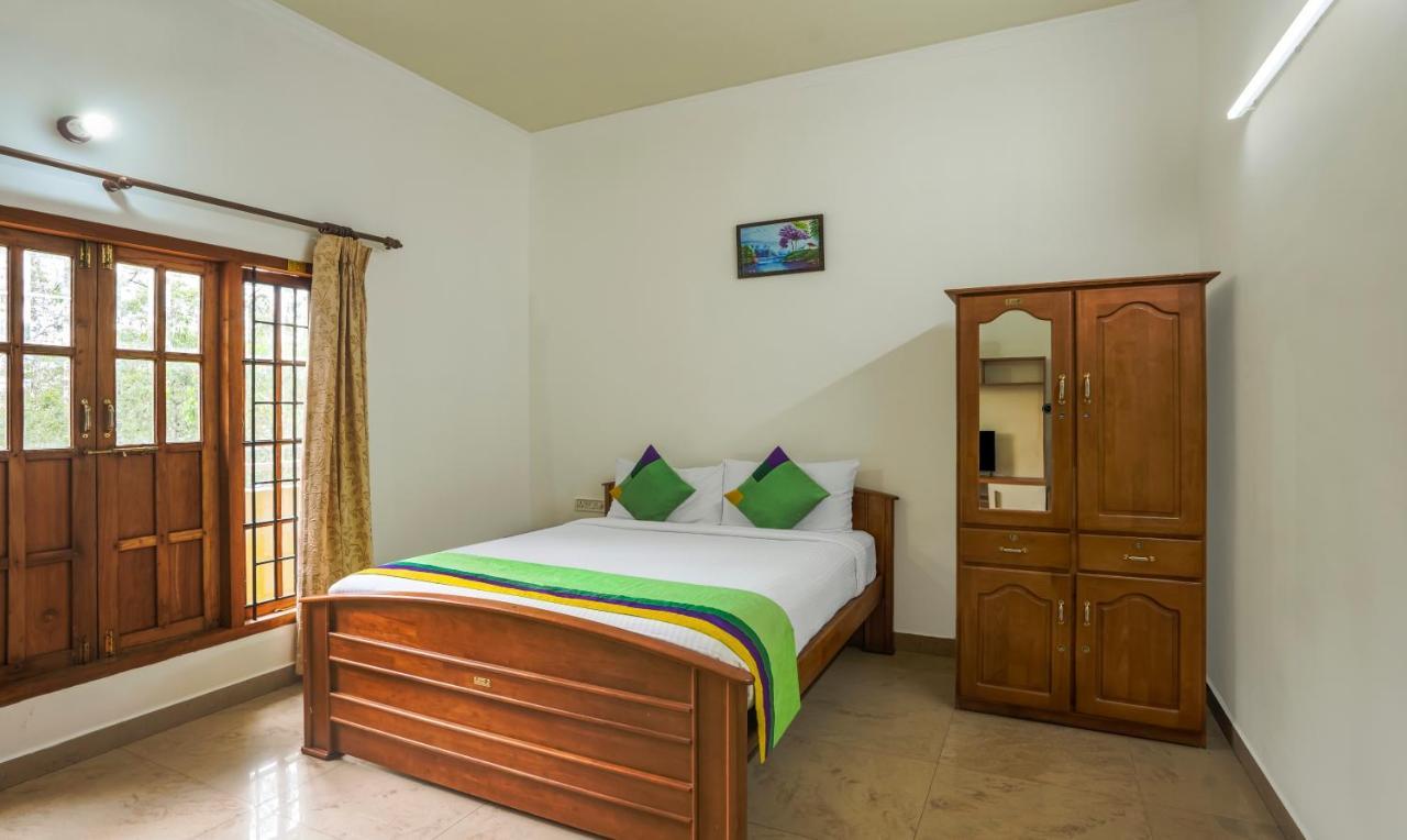 Itsy Hotels Classiyo Munnar Crown Resorts With Balcony Экстерьер фото